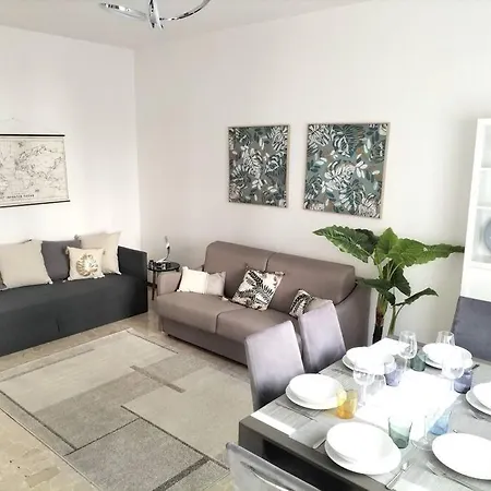 Borgo 90 House *